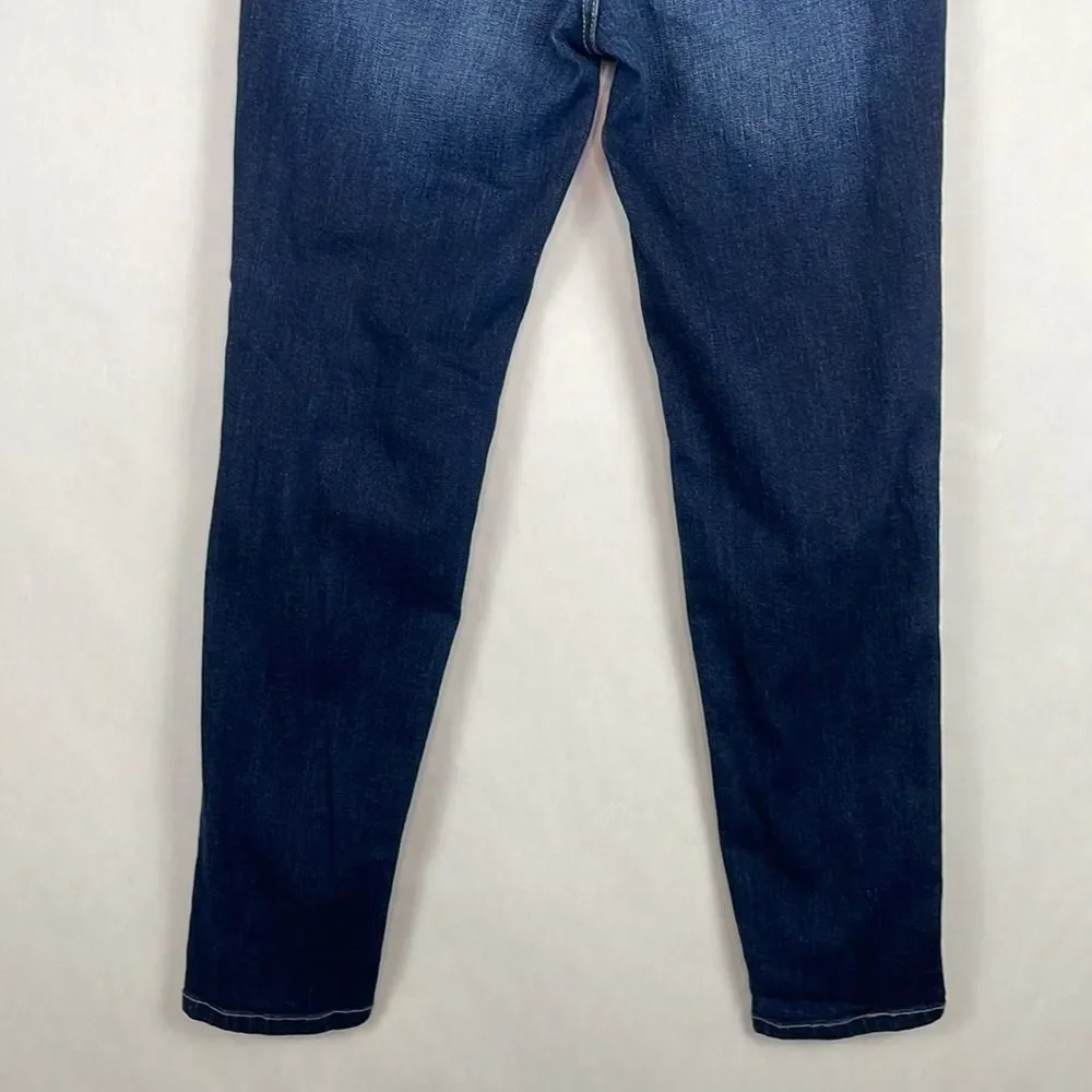 Kancan Jeans. Women’s Mid Rise Ultra Distressed Boyfriend Jeans. Size 29.